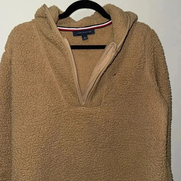 Tommy Hilfiger Hooded Sherpa quarter zip, medium, oversized. Mocha brown. GUC - Picture 9 of 11